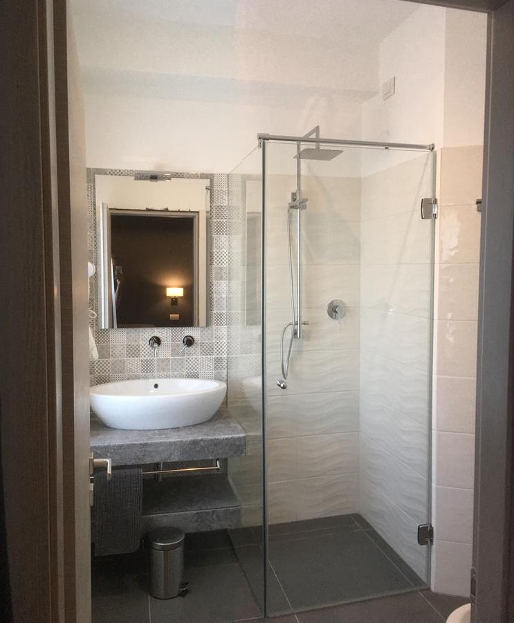 Robin Rooms Montegranaro Luaran gambar